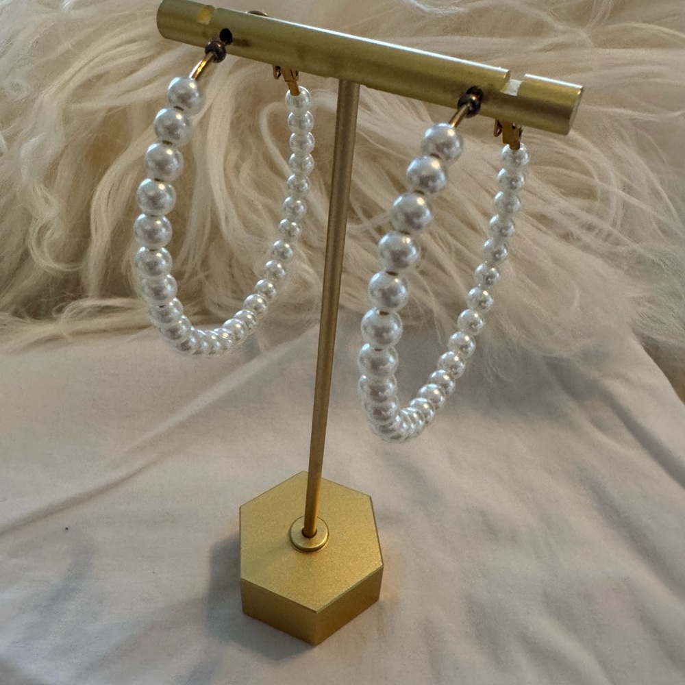 Elegant Pearl Hoop Earrings